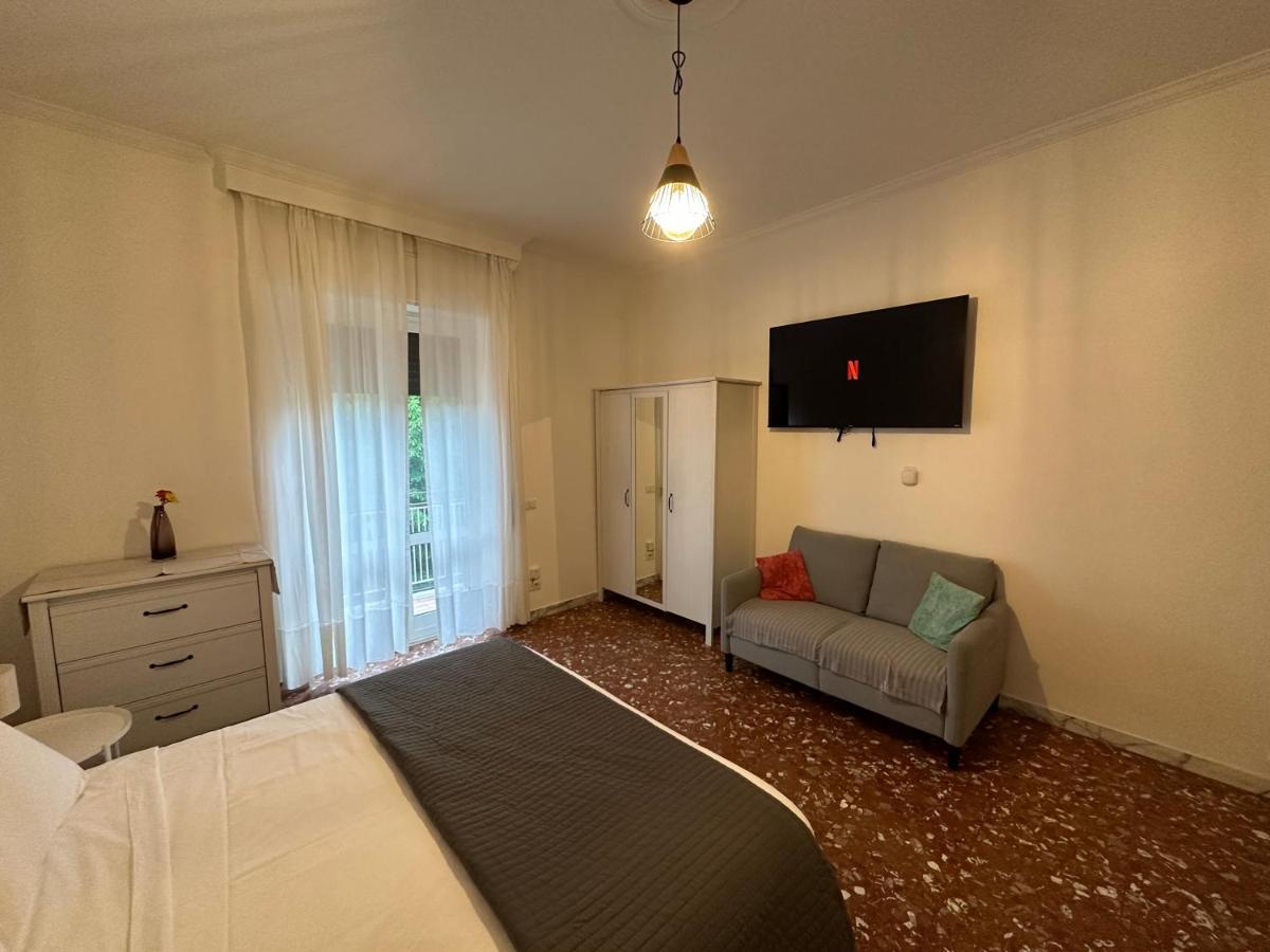 Galleria Frascati Rooms And Apartment Exterior foto